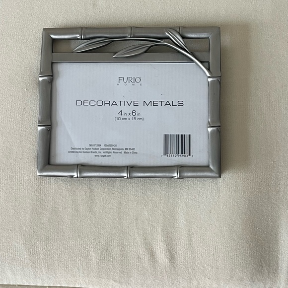 Furio Silver Bamboo Picture Frame Set - Picture 6 of 7